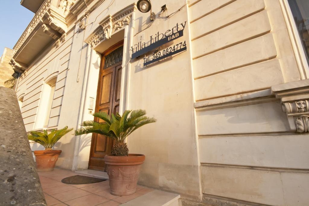 Liberty Palazzo Gigante * Lecce